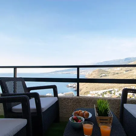 Premier Views Apartment *